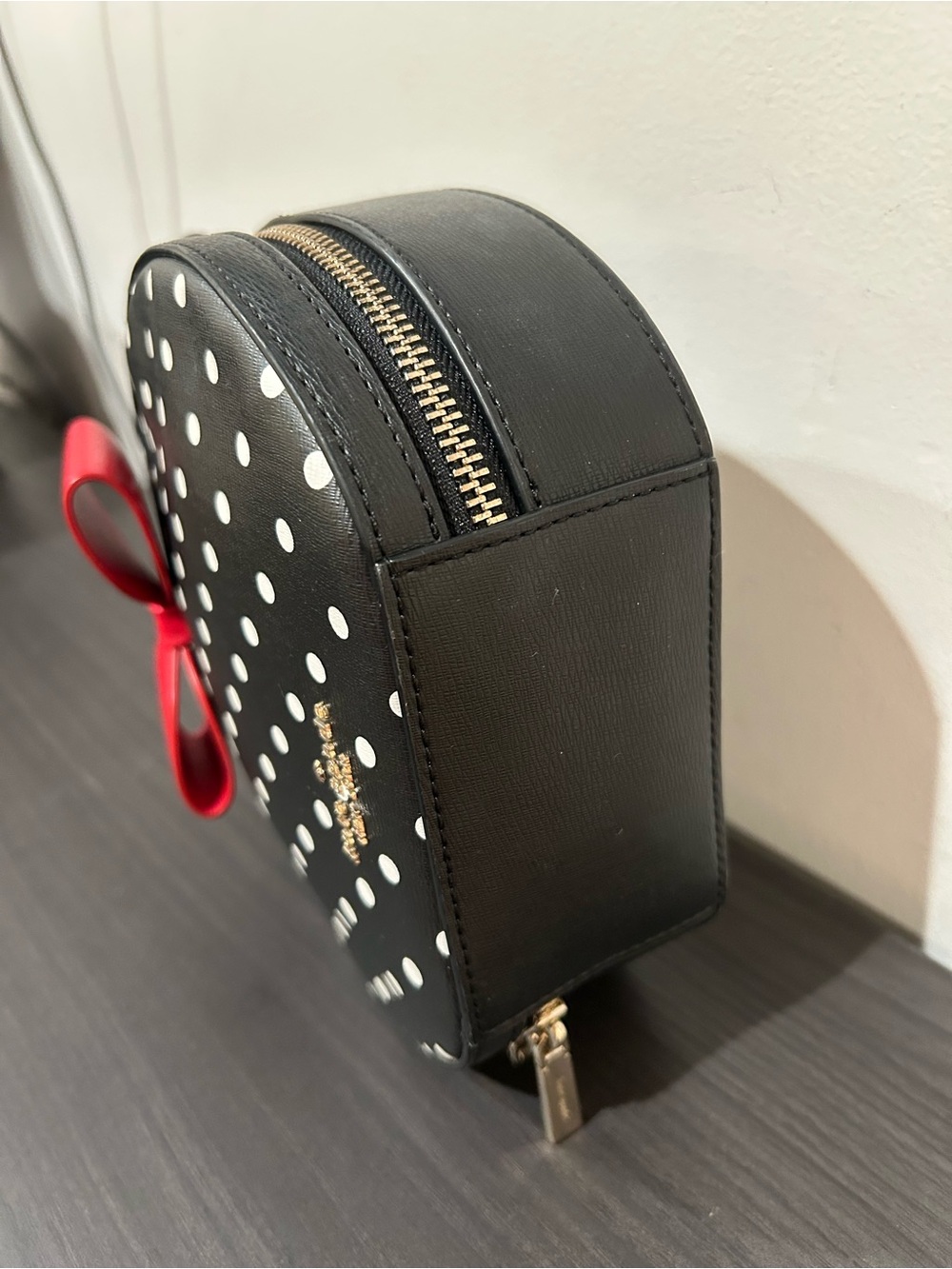 Kate Spade New York Disney x Minnie Mouse crossbody bag EUC - Picture 11 of 12